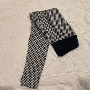 Athletic butt lifting work out leggings, small